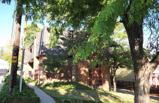 318 N C Street - 5