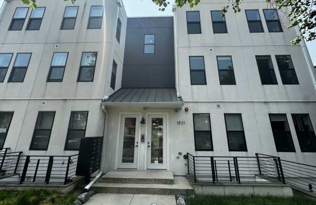 Photo of Discover this beautifully renovated 2BD/2BA condo in the vibrant Carver/Langston neighborhood