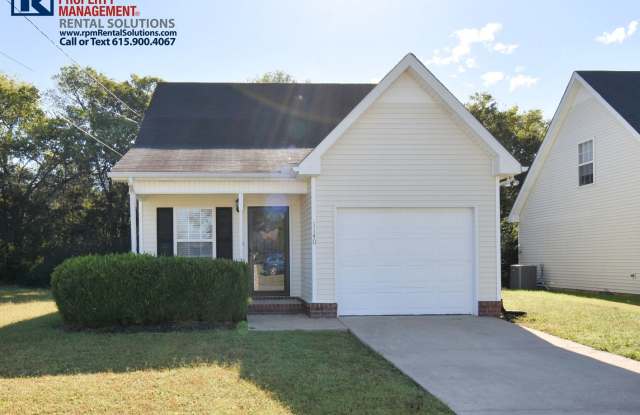 Amazing rent for this adorable 3 bedroom home in Murfreesboro! Attached garage and washer and dryer included!