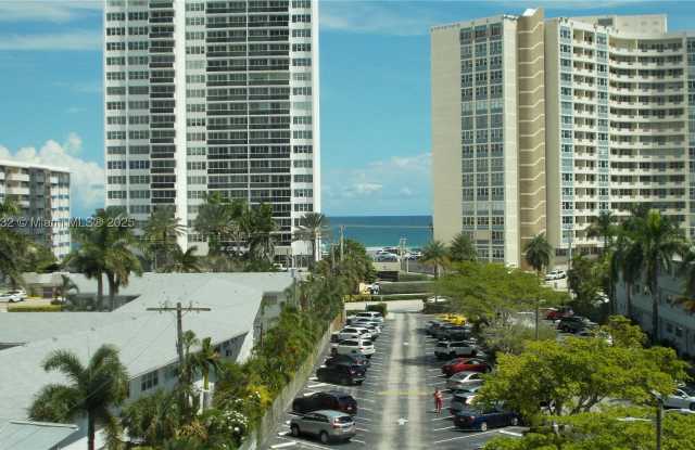 3161 S Ocean Dr