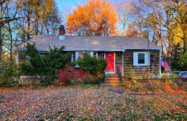 1656 Hamburg Turnpike