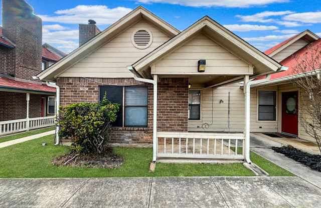 6306 Queens Castle unit: 4