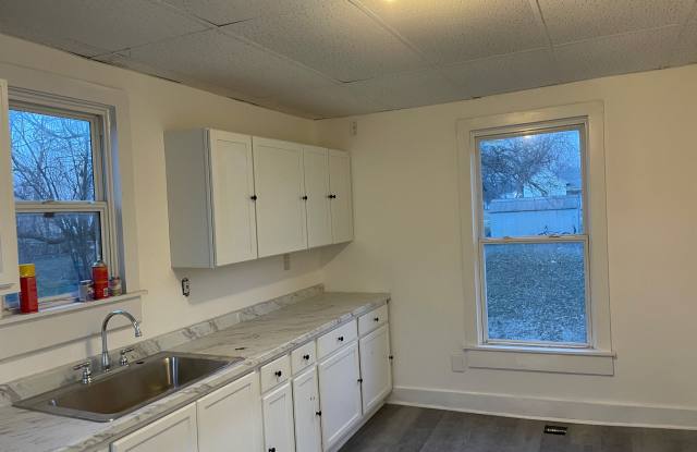 909 North Olive Street