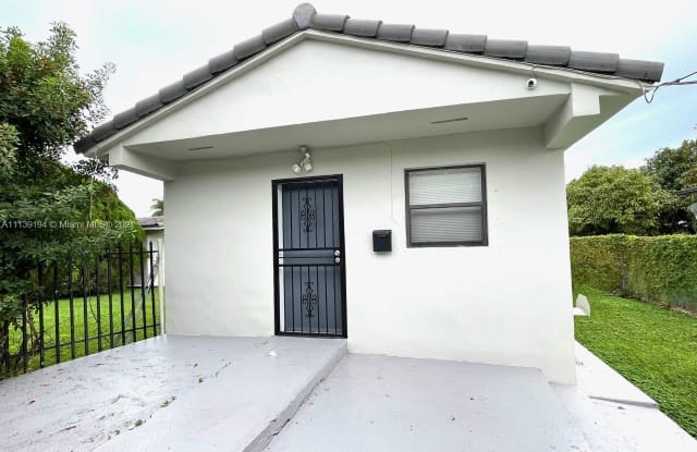 13420 SW 36th St - 13420 SW 36th St, Tamiami, FL 33175