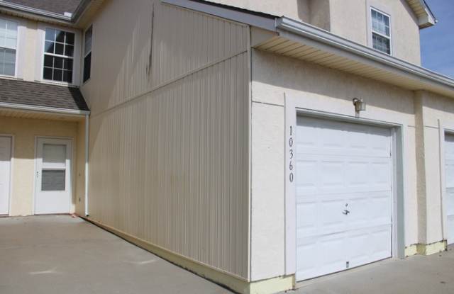 Photo of 10360 Sloan Avenue