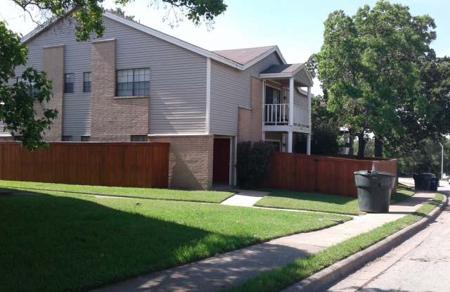 Photo of 1110 Autumn Cir