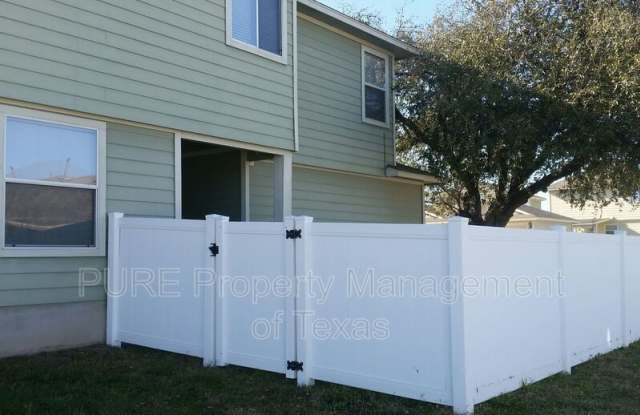 1525 Davis Mountain Loop