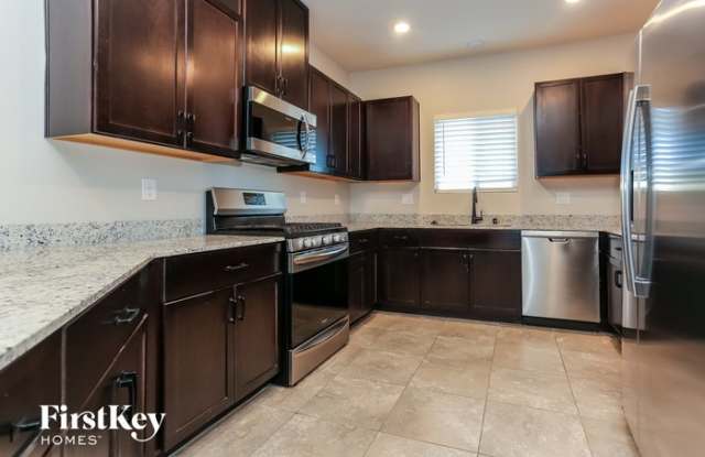 4483 Sapphire Moon Avenue