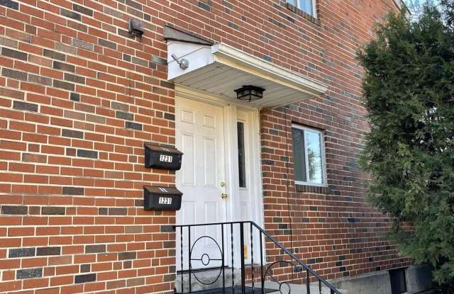 1229 W. MARSHALL ST.