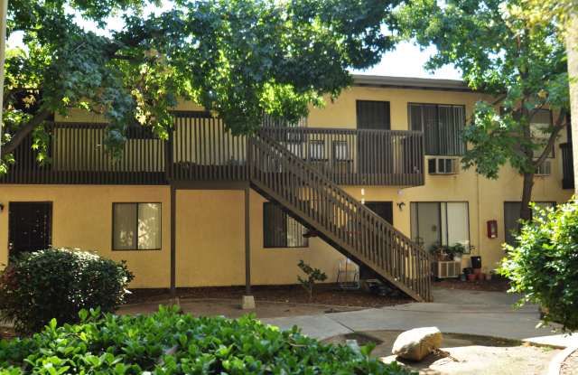 Twin Palms Apartments
