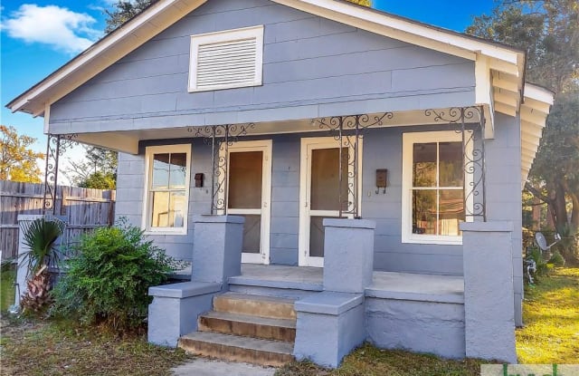 4216 Montgomery Street - 4216 Montgomery Street, Savannah, GA 31405