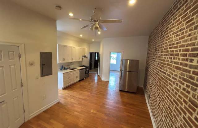 151 Kingsland Avenue