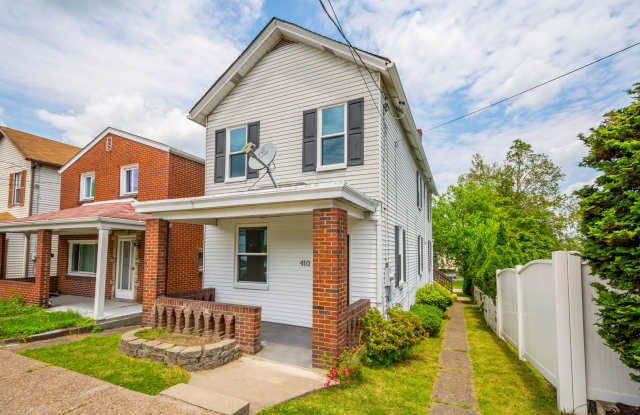 Photo of AVAILABLE APRIL 1ST, don't miss this BEAUTIFUL 3-Bedroom Home in Clairton!
