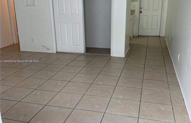 Photo of 2225 Van Buren St