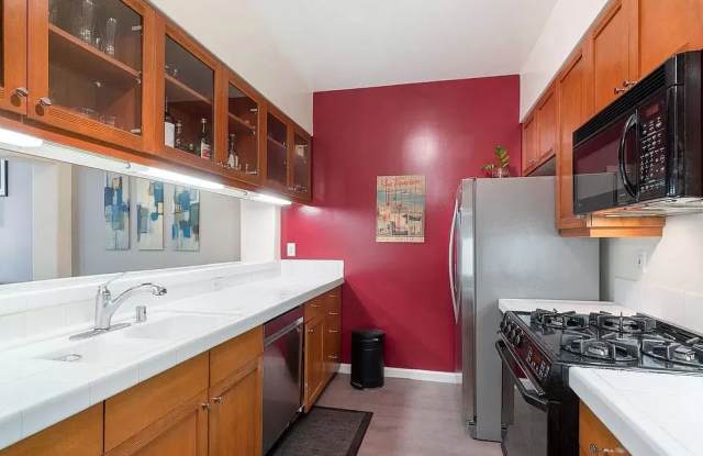 30 E Julian St # U98RC