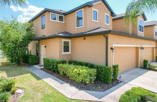 2422 SEVEN OAKS DRIVE