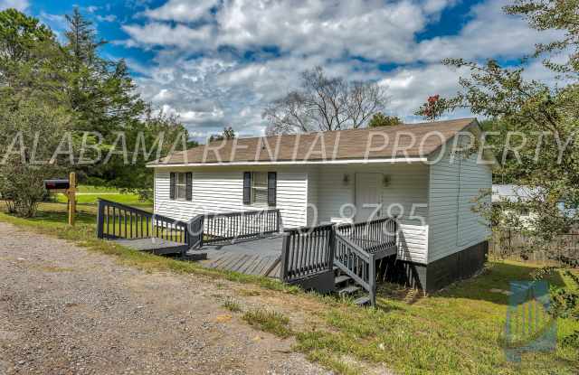 712 25th St W - 712 25th St W, Jasper, AL 35501