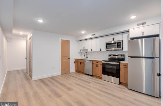 2502 N 10TH Street unit: 1
