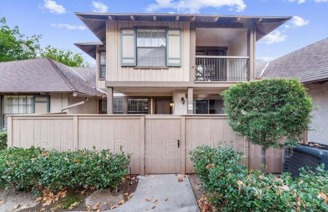 444 South Tustin Street