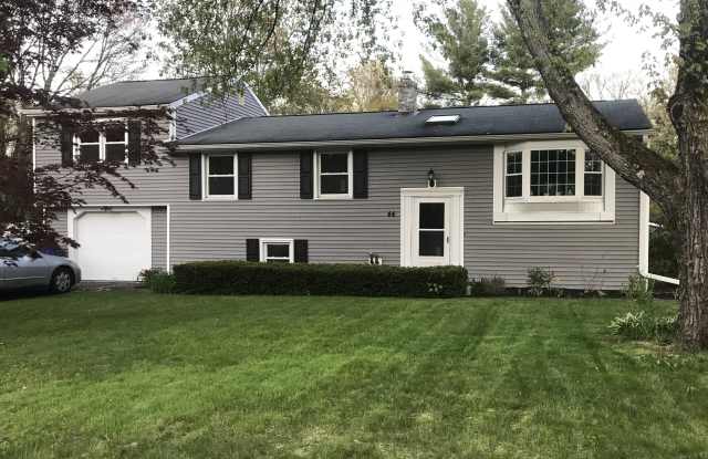 44 Simsbury Manor Drive