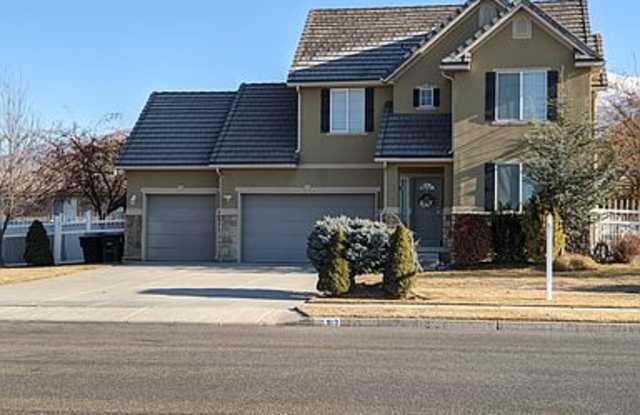 Photo of 919 South Kays Drive