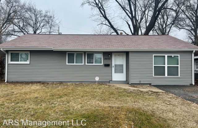 8405 Frost Avenue - 8405 Frost Avenue, Berkeley, MO 63134