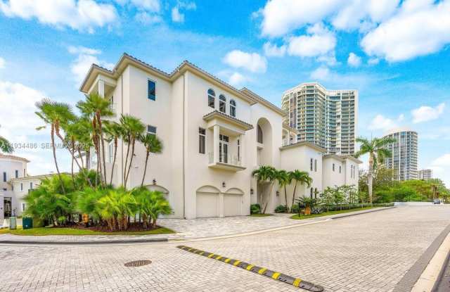 3912 Island Estates Dr