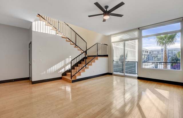 Loft 5 #310- Stunning 1Bd/2.5Ba Two Level Loft Offers 1776sf of Expansive Spacing - 2715 West Pebble Road, Enterprise, NV 89123