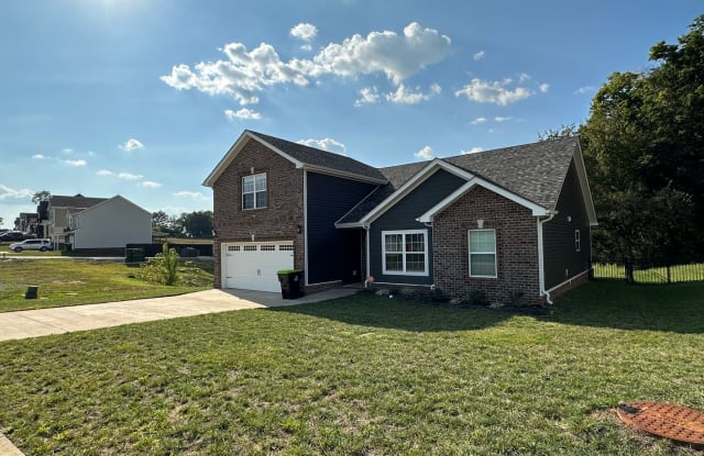 3098 Fort Sumter Drive - 3098 Fort Sumter Drive, Clarksville, TN 37042