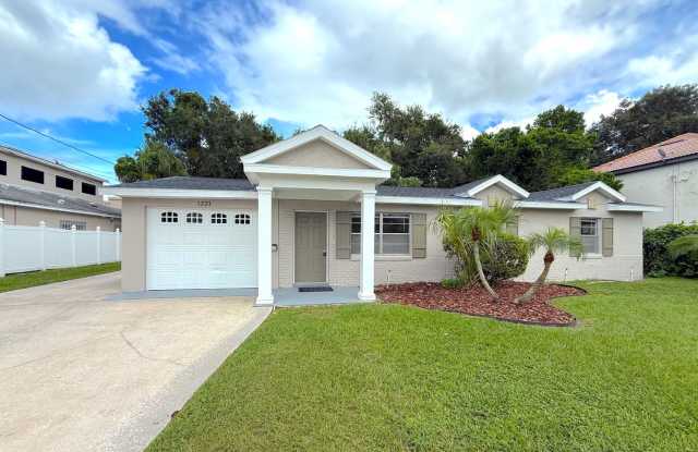 Photo of 3/2 Home in College Park