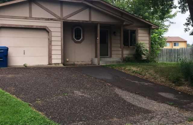 3BR, 1. 3/4 BA Single Family Home