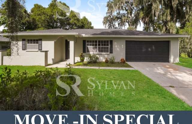 2904 Forest Circle
