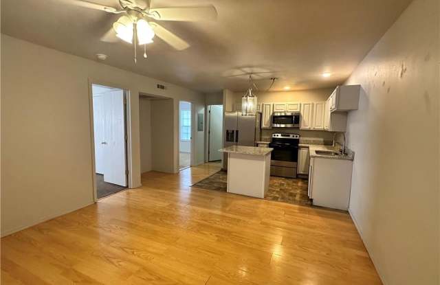 8148  W Randall Wobbe  LN Unit #1