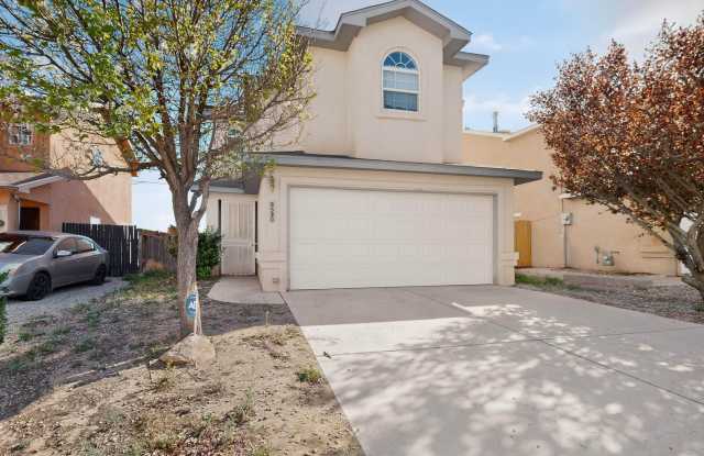 West Side 2/story 3 Bedroom 2.5 Bath 1605/sf 2/CG