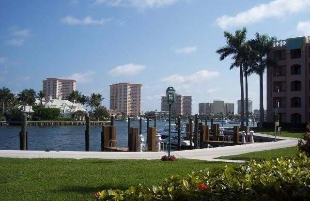 100 SE 5th Ph17 Avenue SE