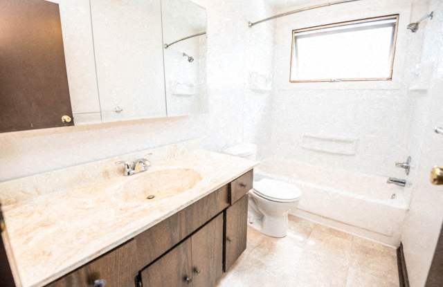 245/247 Kaymar Drive