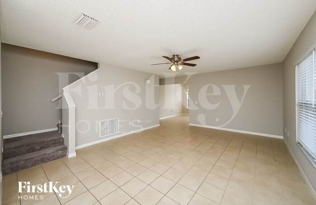 1909 Falling Star Lane