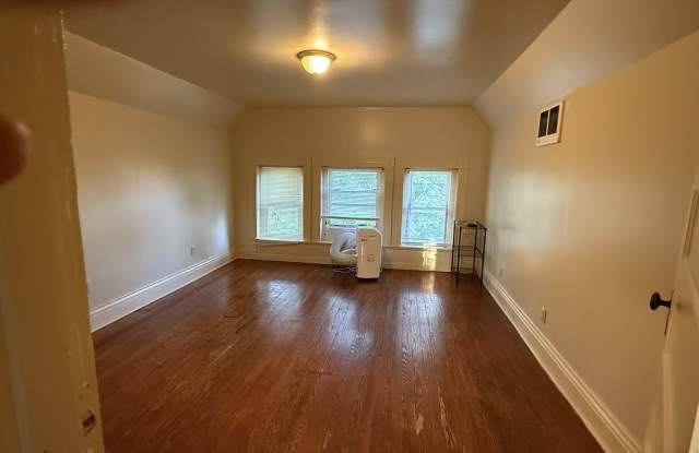 1719 South 4th Street