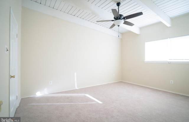 7507 RIVERDALE Road unit: 2064