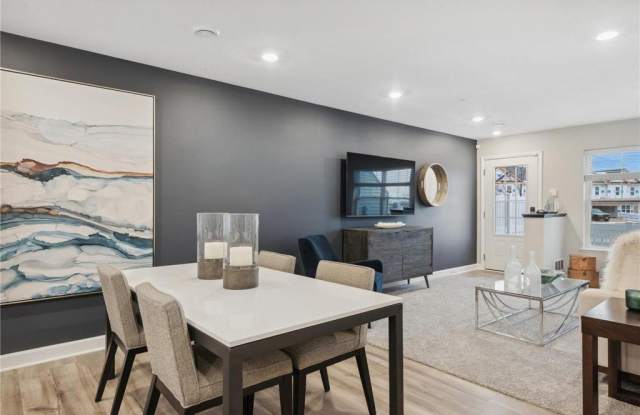 5187 Long Pointe Pass