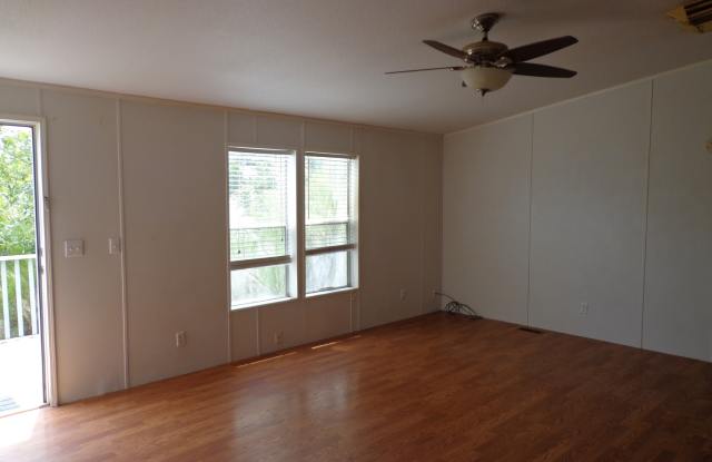 3 Bedroom 2 Bath On Large Corner Lot *Cordes Lakes*