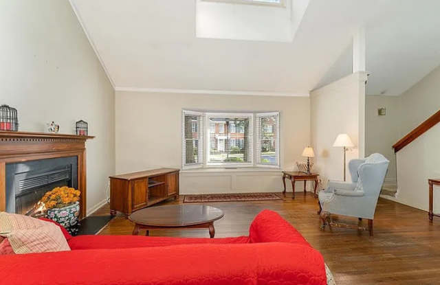 10 Park Village Lane