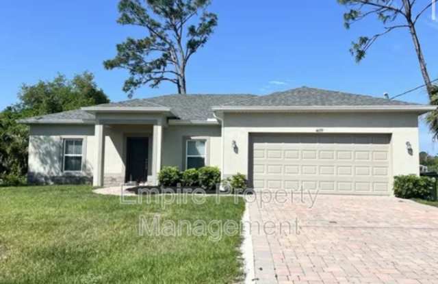 Photo of Modern  Spacious 3 Bed, 2 Bath Home in North Port