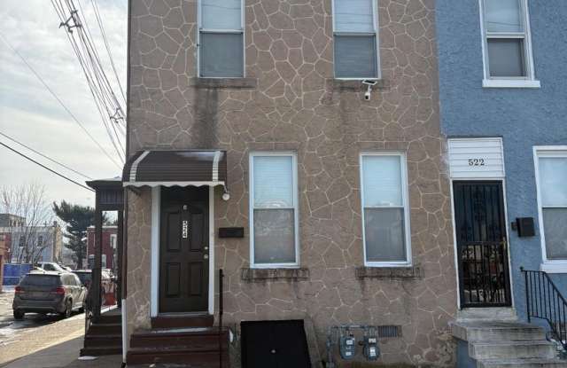 524 Royden Street - A