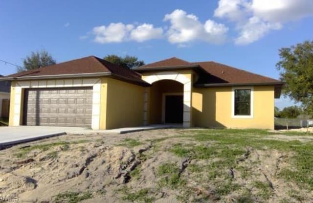 3918 36th ST SW - 3918 36th Street Southwest, Lehigh Acres, FL 33976