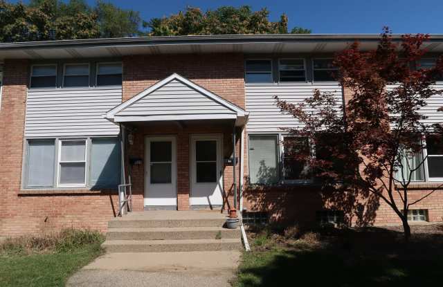 929 Carrier Creek Boulevard Northeast
