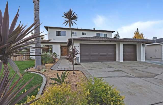 Photo of Gorgeous, Spacious and Move In Ready Home!