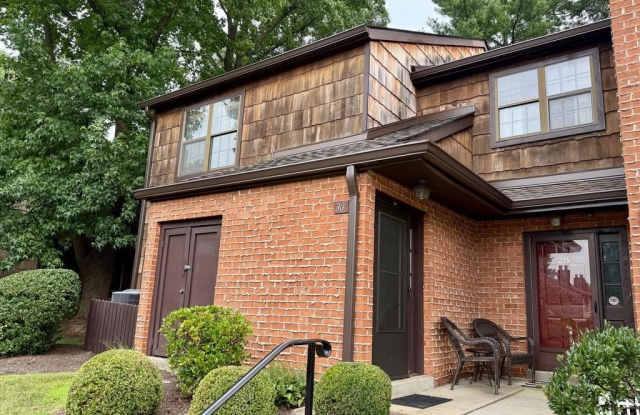 30 HOPKINSON COURT