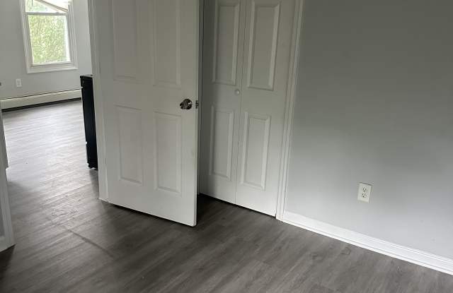 124-126 Keen St