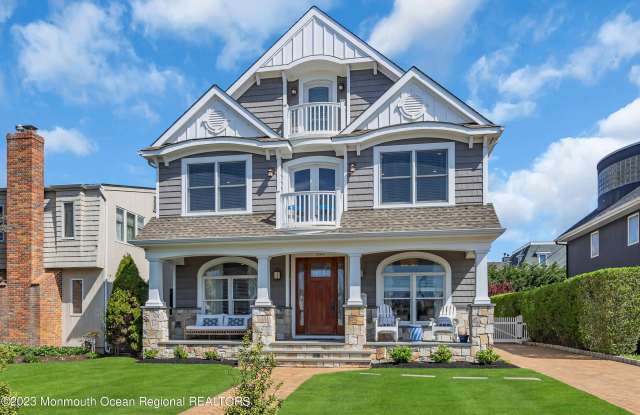 105 Beacon Boulevard